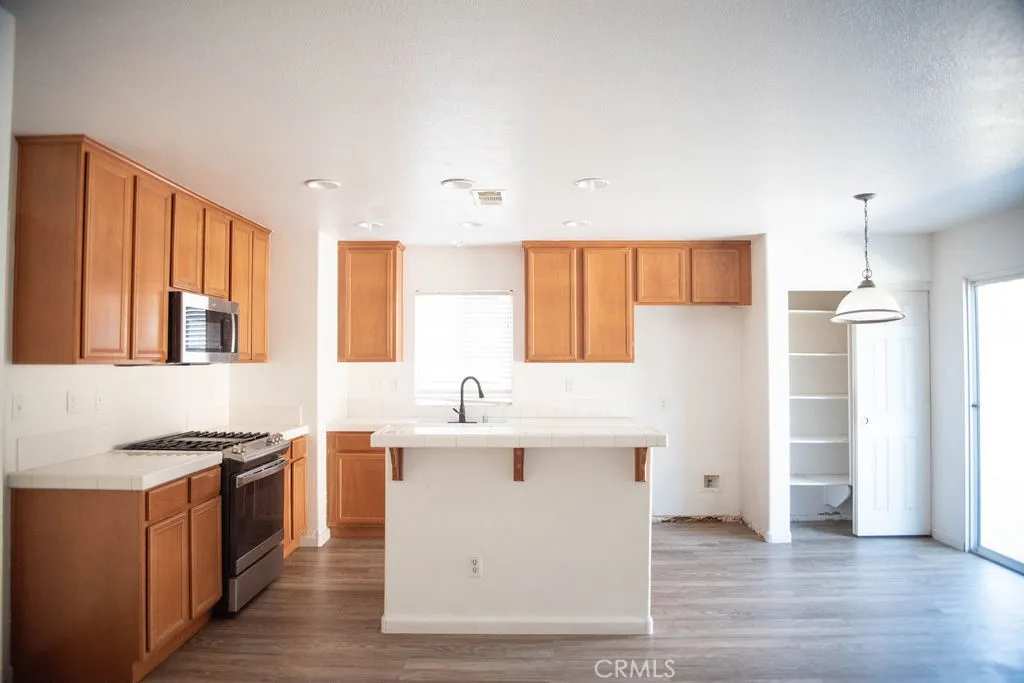 29104 Escalante Road, Menifee, California 92587 home-pic-8